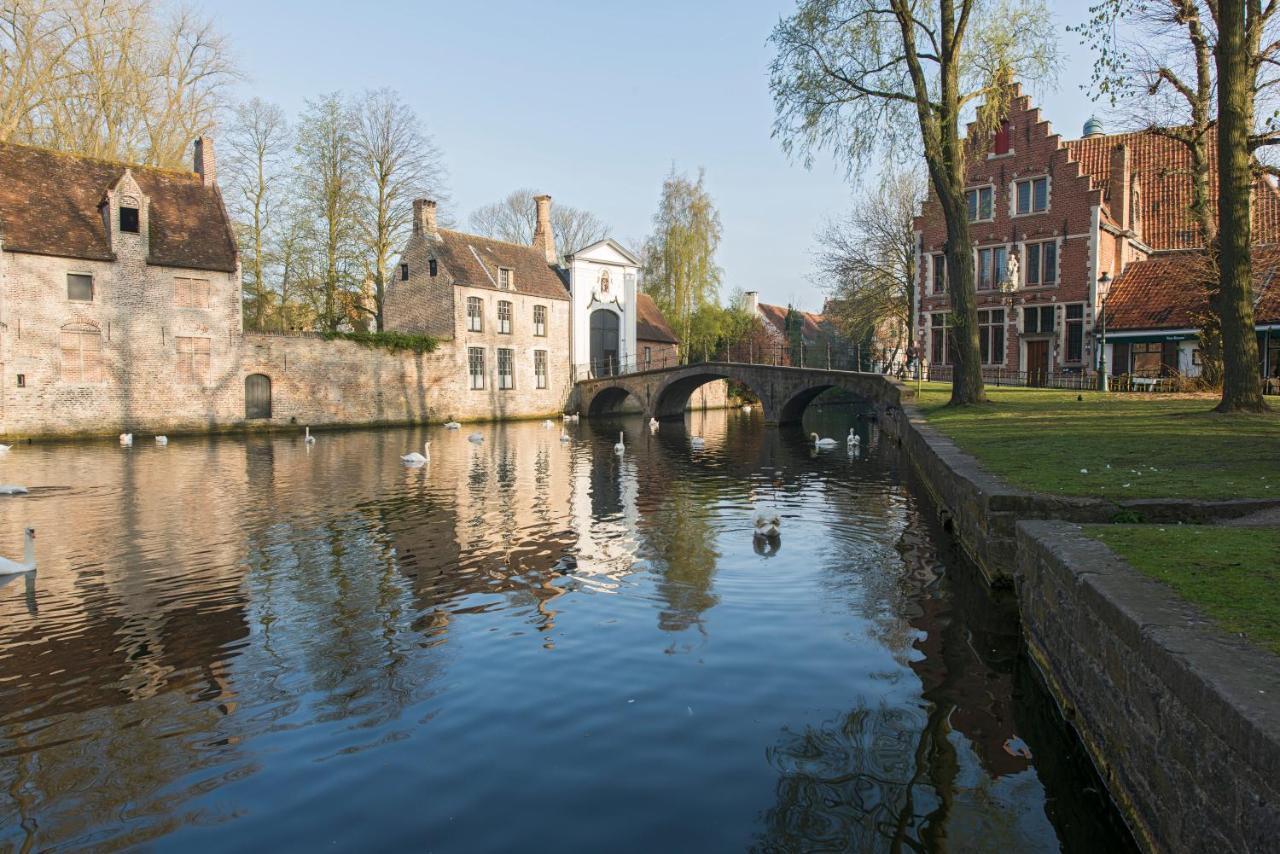 The Queen'S Twelve By Romy&Travis Aparthotel Bruges Exterior photo